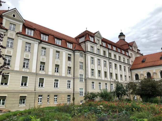 Kreuzschwestern Hall